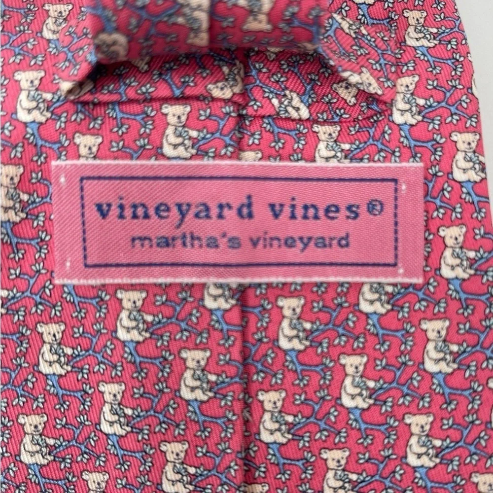Vineyard Vines Vineyard Teddy Silk Tie office travel